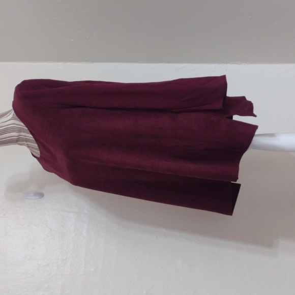 Chico's Burgundy Faux Suede Pullover Long Sleeve Top Size 2p or US Lp - Picture 2 of 8